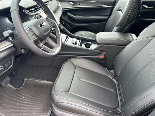 new 2025 Jeep Grand Cherokee L car, priced at $49,861