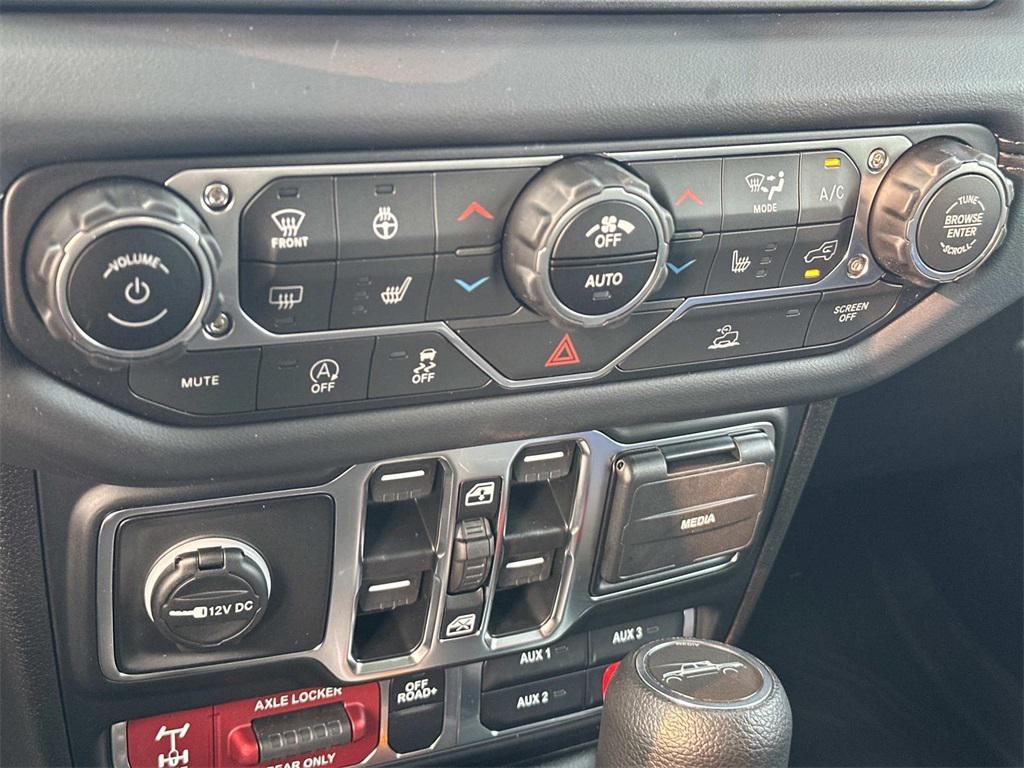 new 2025 Jeep Gladiator car, priced at $47,005