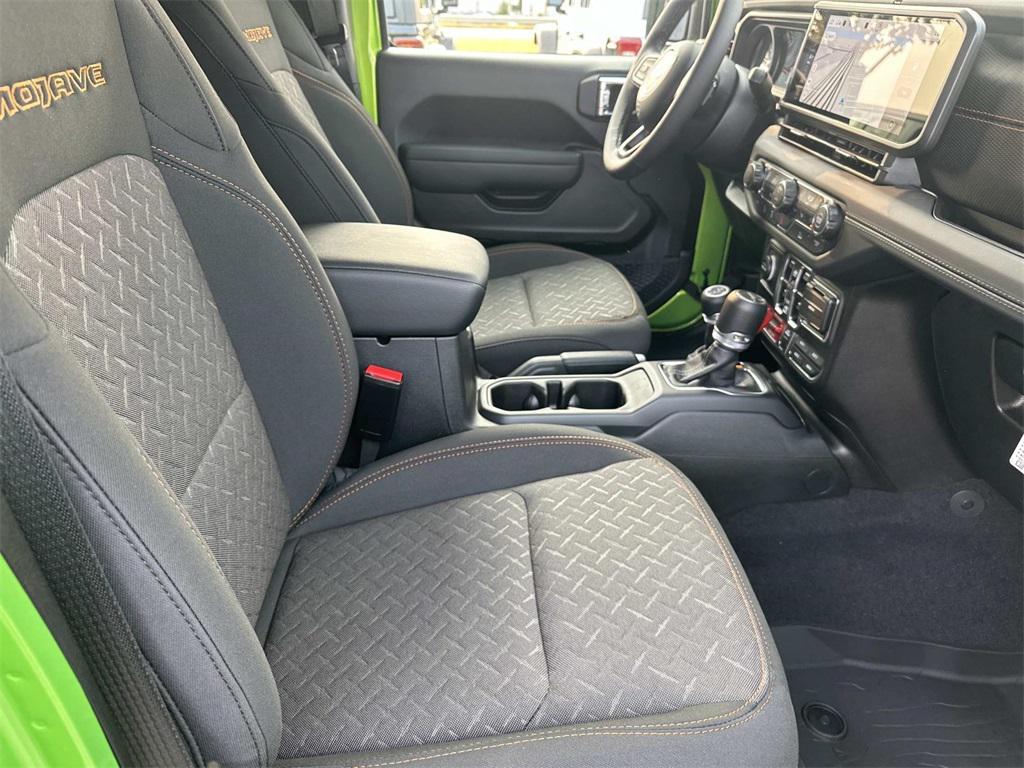 new 2025 Jeep Gladiator car, priced at $47,005