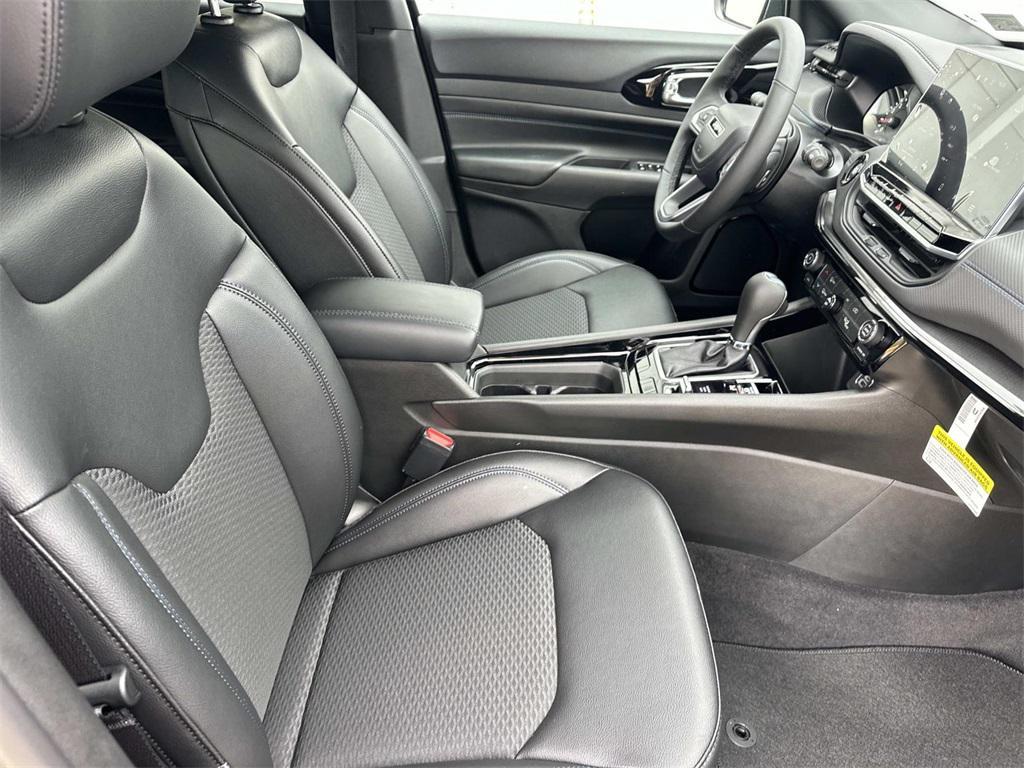 new 2026 Jeep Compass car, priced at $28,005