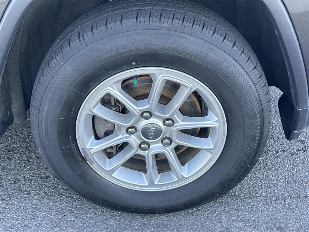 used 2020 Jeep Grand Cherokee car, priced at $19,497