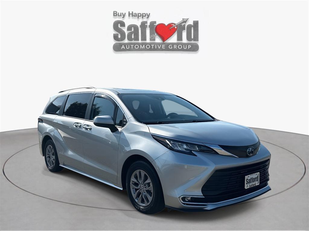 used 2023 Toyota Sienna car, priced at $44,000