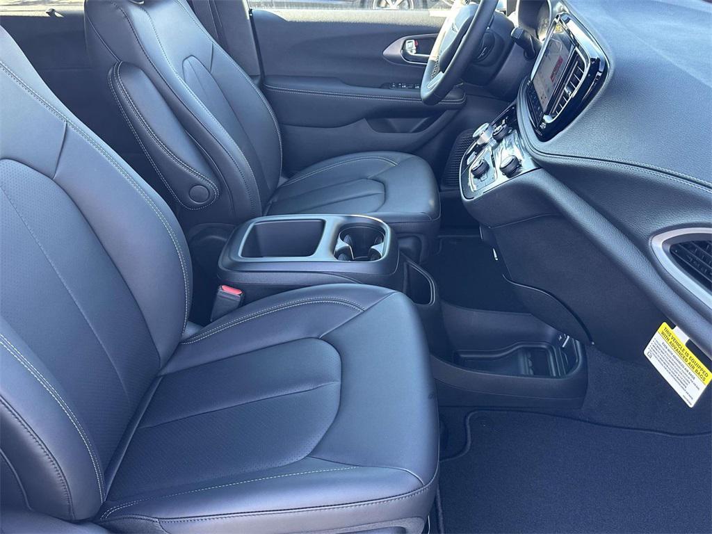 new 2026 Chrysler Pacifica car, priced at $41,755