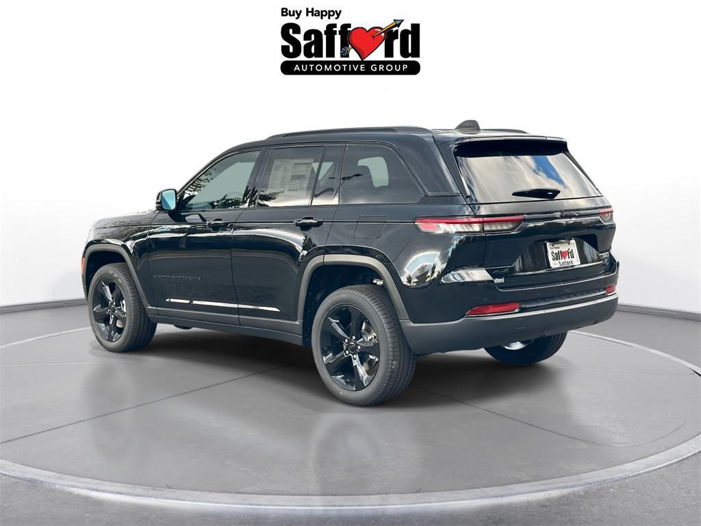 new 2025 Jeep Grand Cherokee car, priced at $43,755