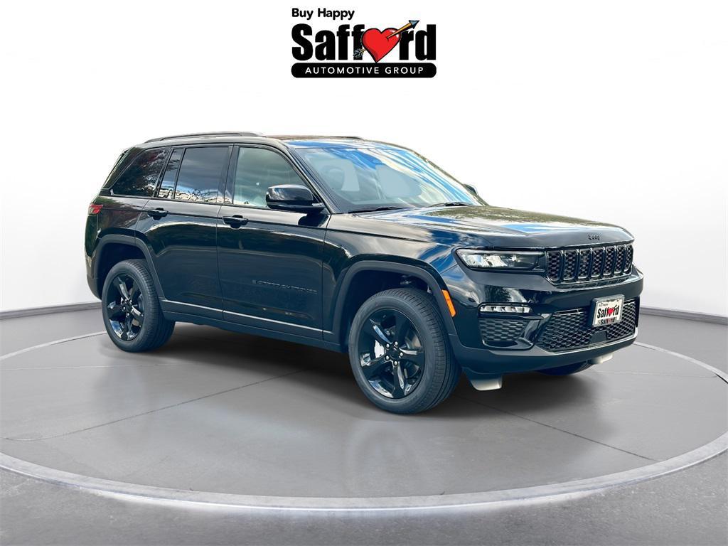new 2025 Jeep Grand Cherokee car, priced at $43,755