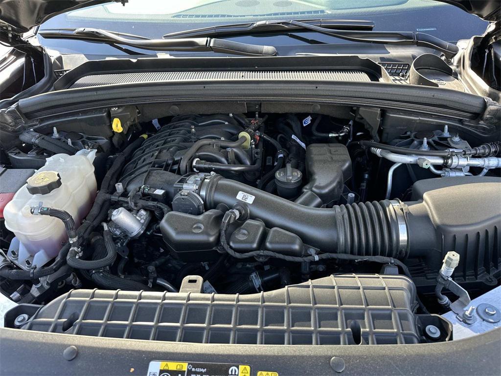 used 2025 Jeep Grand Cherokee car, priced at $35,987
