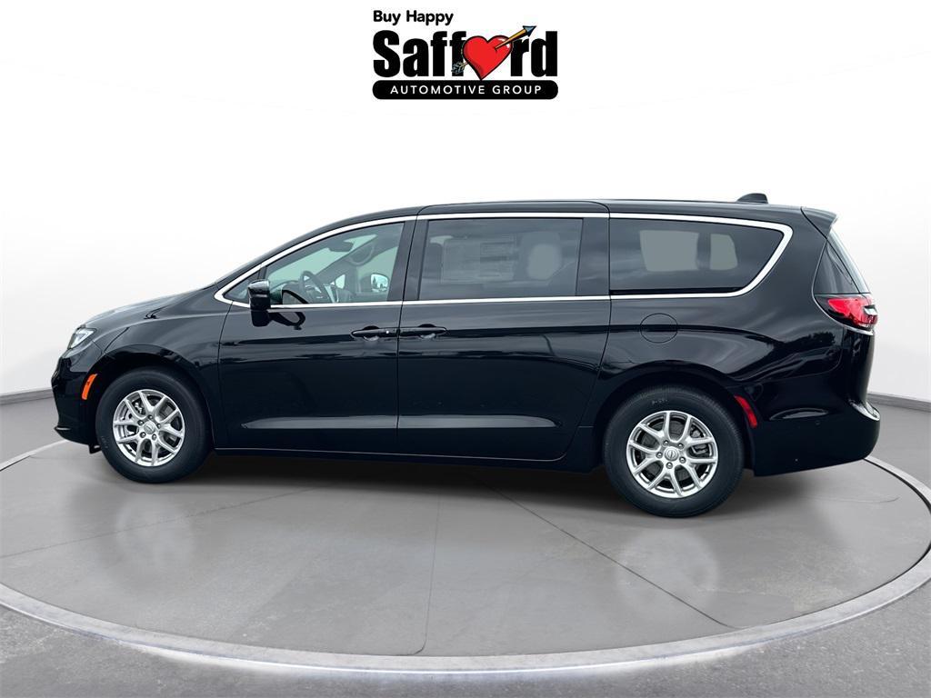 new 2025 Chrysler Pacifica car, priced at $37,655