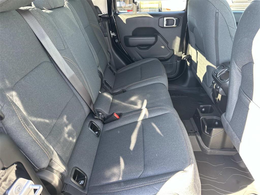 new 2026 Jeep Gladiator car, priced at $44,005