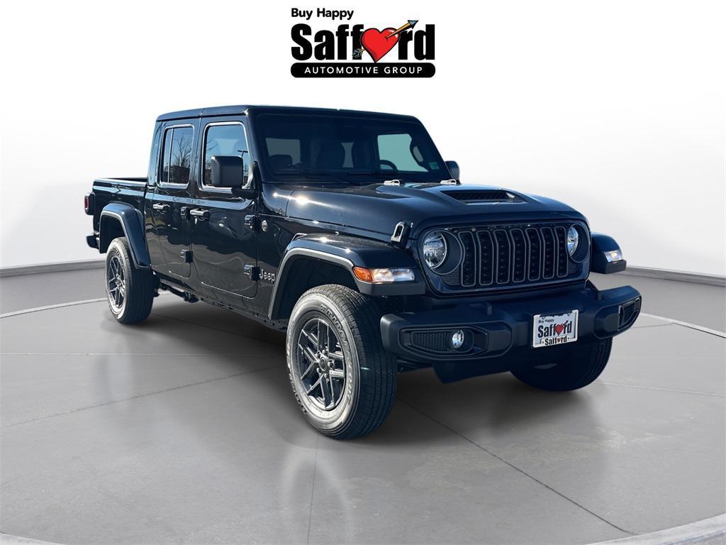 new 2026 Jeep Gladiator car, priced at $44,005