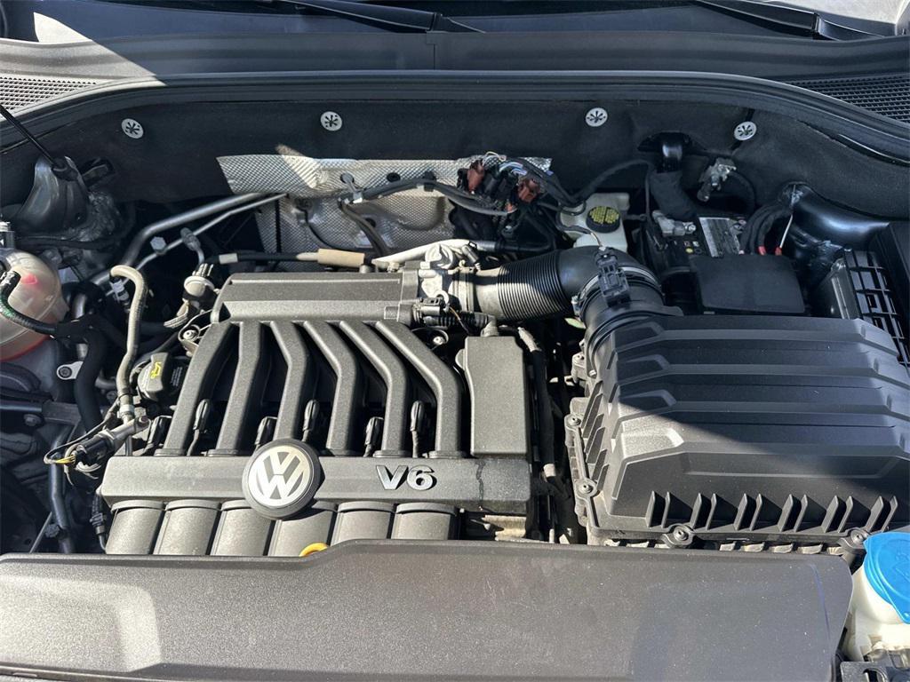 used 2021 Volkswagen Atlas car, priced at $24,900