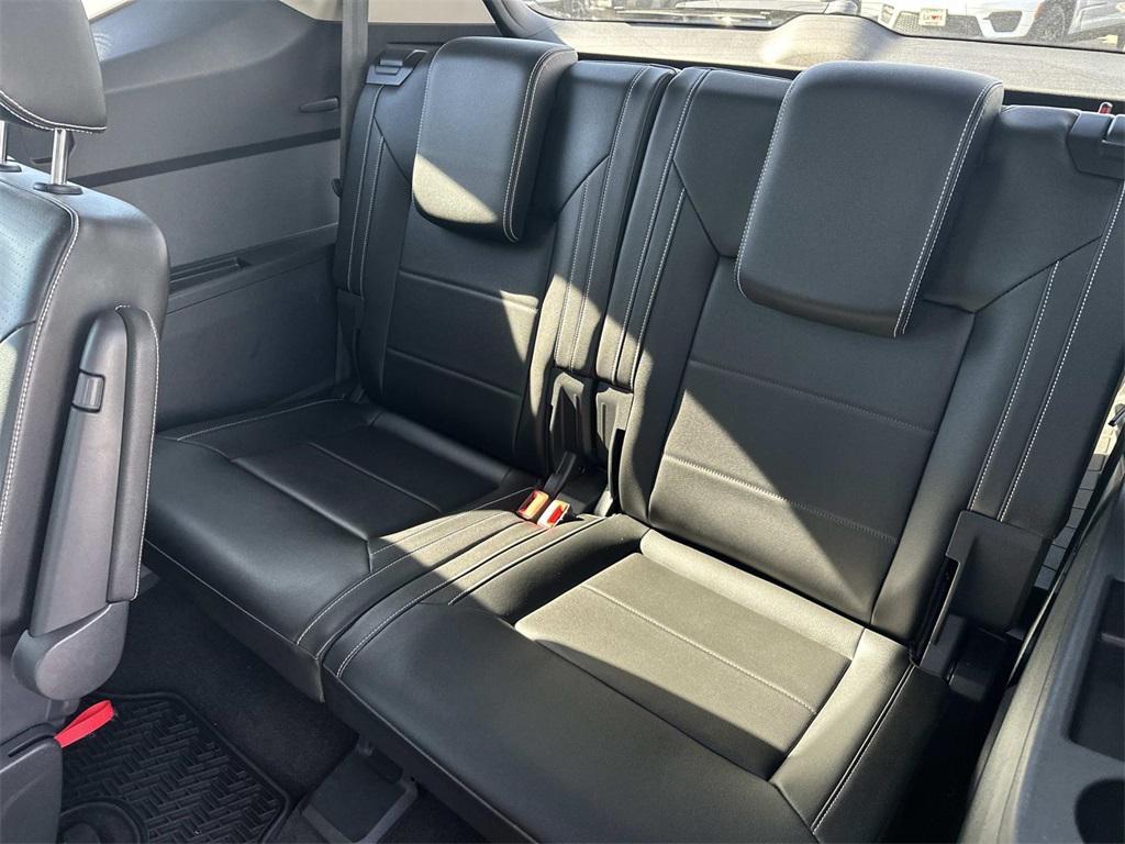 used 2021 Volkswagen Atlas car, priced at $24,900