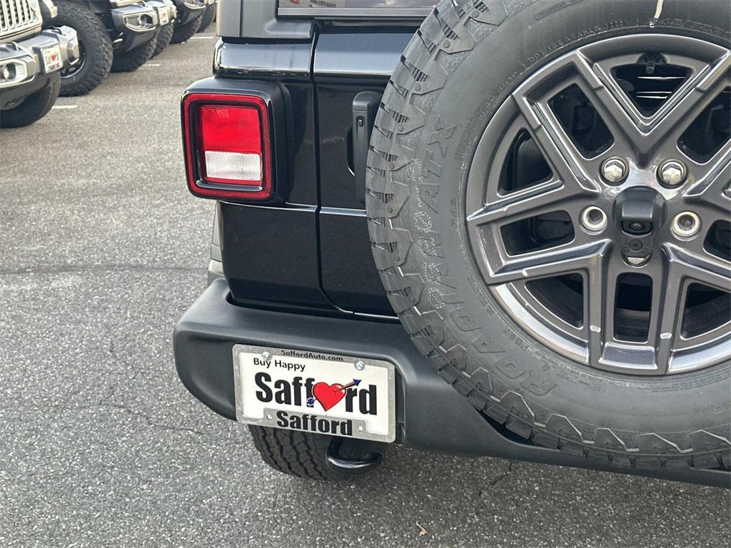 new 2026 Jeep Wrangler car, priced at $45,605