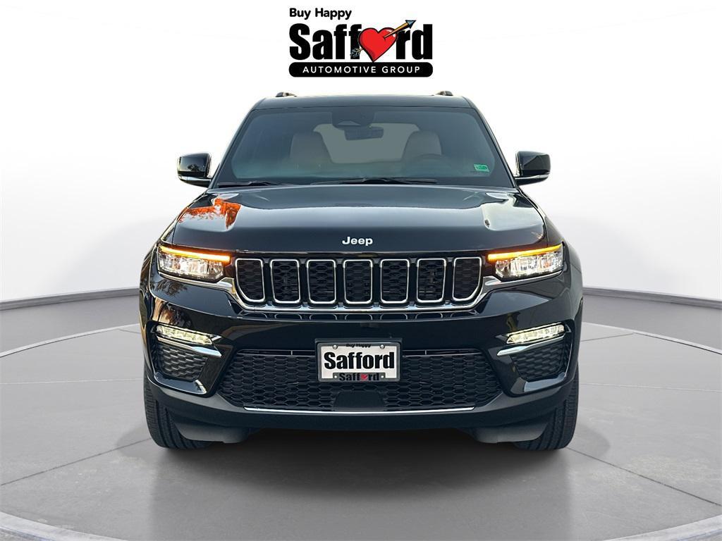 new 2025 Jeep Grand Cherokee car, priced at $43,623