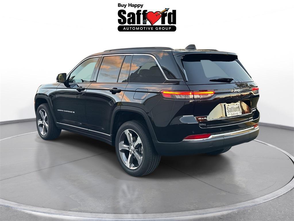 new 2025 Jeep Grand Cherokee car, priced at $43,623