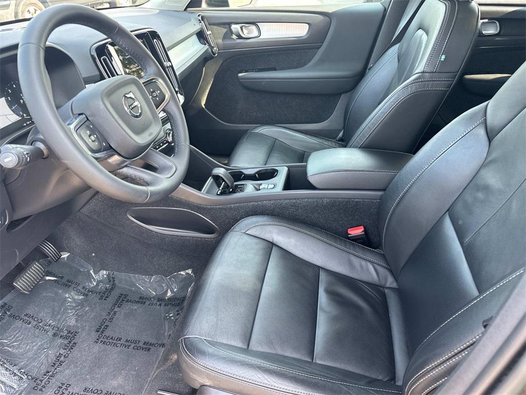 used 2022 Volvo XC40 car, priced at $22,500