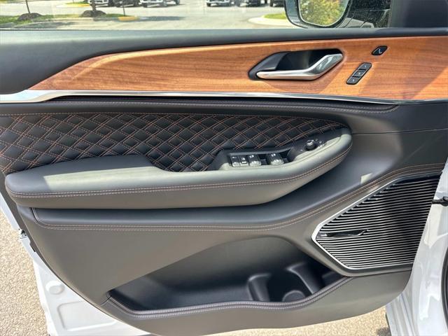 new 2025 Jeep Grand Cherokee L car, priced at $61,073