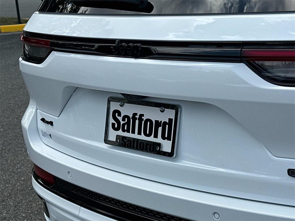 new 2025 Jeep Grand Cherokee car, priced at $59,755