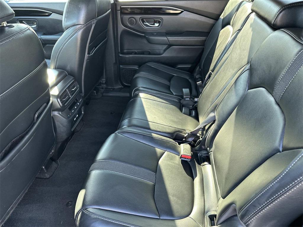 used 2023 Honda Pilot car, priced at $37,200