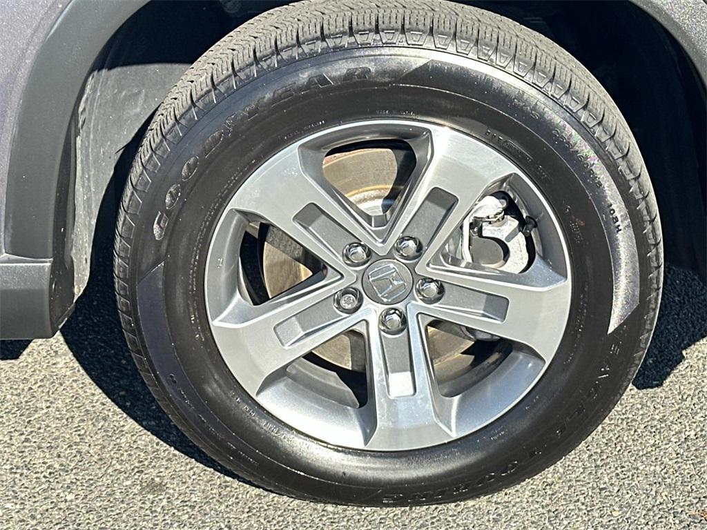 used 2023 Honda Pilot car, priced at $37,200