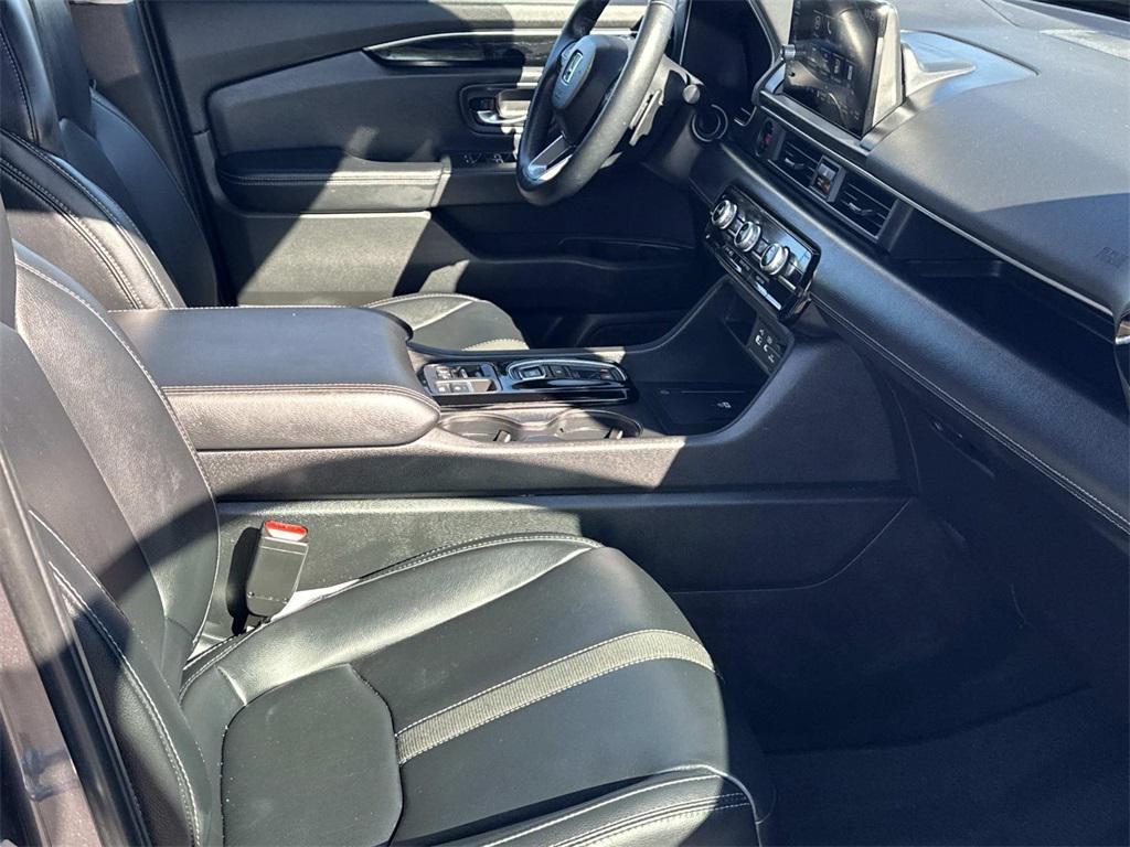used 2023 Honda Pilot car, priced at $37,200