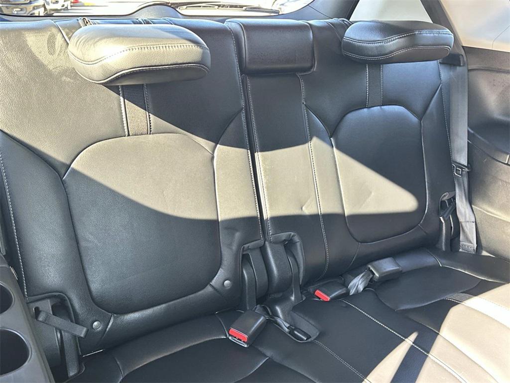 used 2023 Honda Pilot car, priced at $37,200