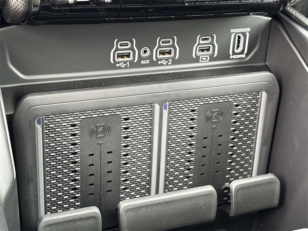 new 2025 Ram 3500 car, priced at $91,605