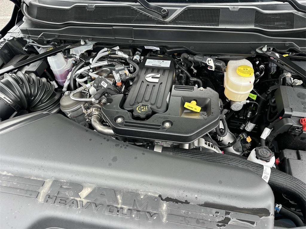 new 2025 Ram 3500 car, priced at $91,605