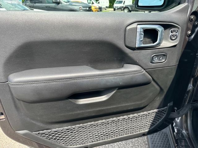 used 2022 Jeep Wrangler Unlimited car, priced at $32,000