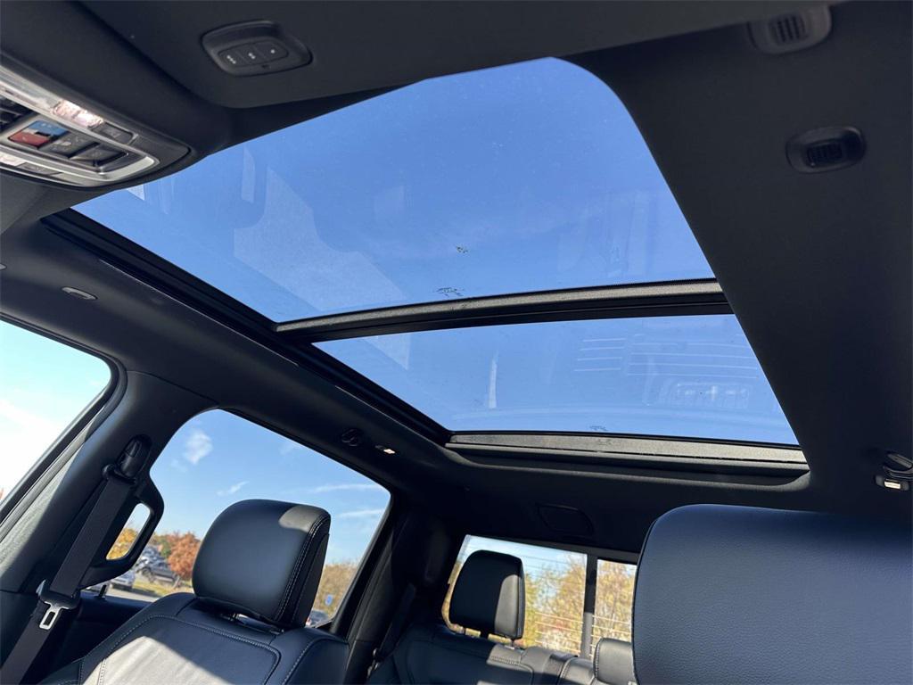 new 2026 Ram 1500 car, priced at $61,805