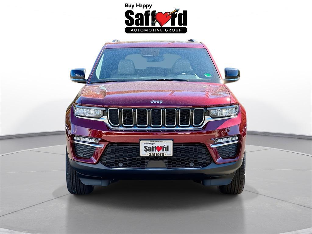 new 2025 Jeep Grand Cherokee car, priced at $43,015