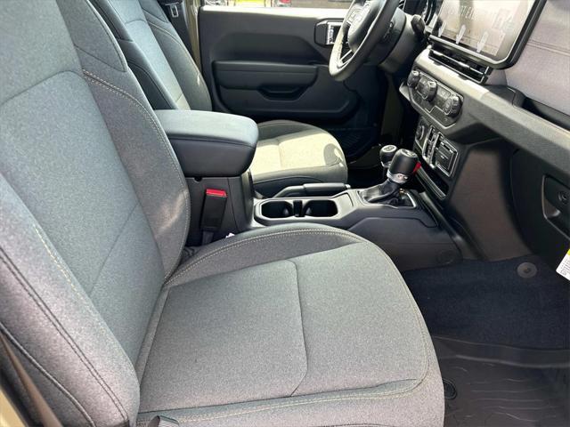 new 2025 Jeep Wrangler car, priced at $39,722