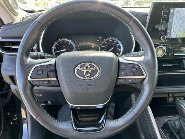 used 2021 Toyota Highlander car, priced at $36,500