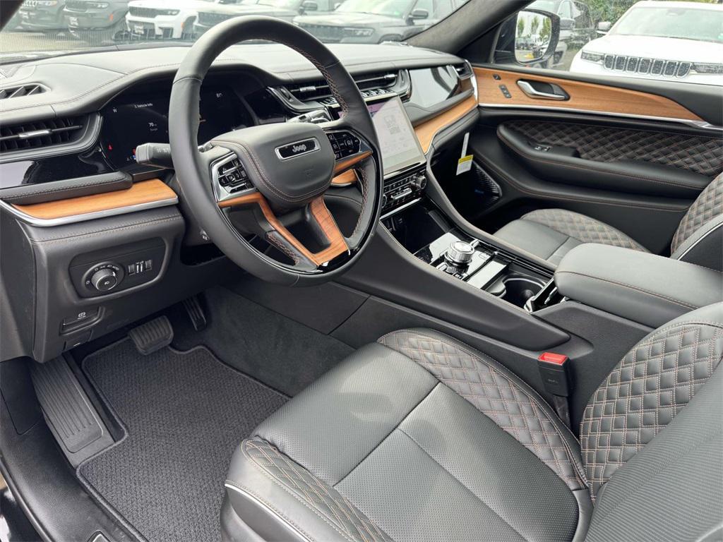 new 2025 Jeep Grand Cherokee L car, priced at $60,614