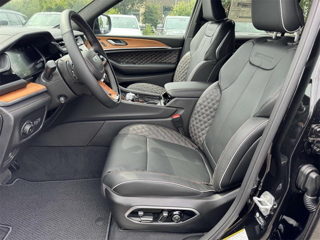 new 2025 Jeep Grand Cherokee L car, priced at $60,614