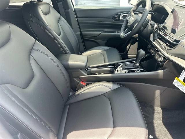 new 2025 Jeep Compass car, priced at $32,125