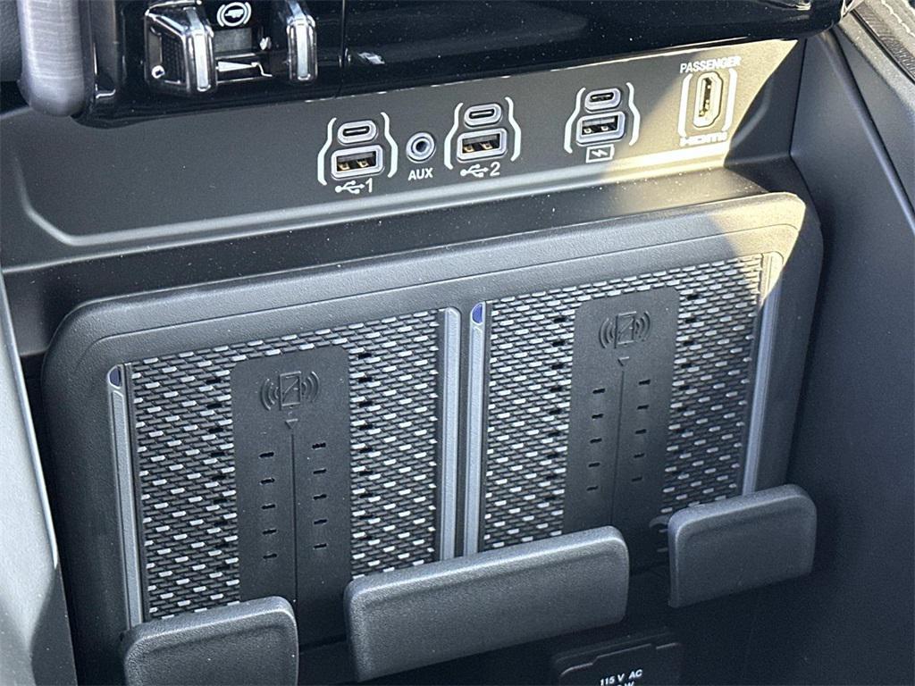 new 2025 Ram 2500 car, priced at $71,305