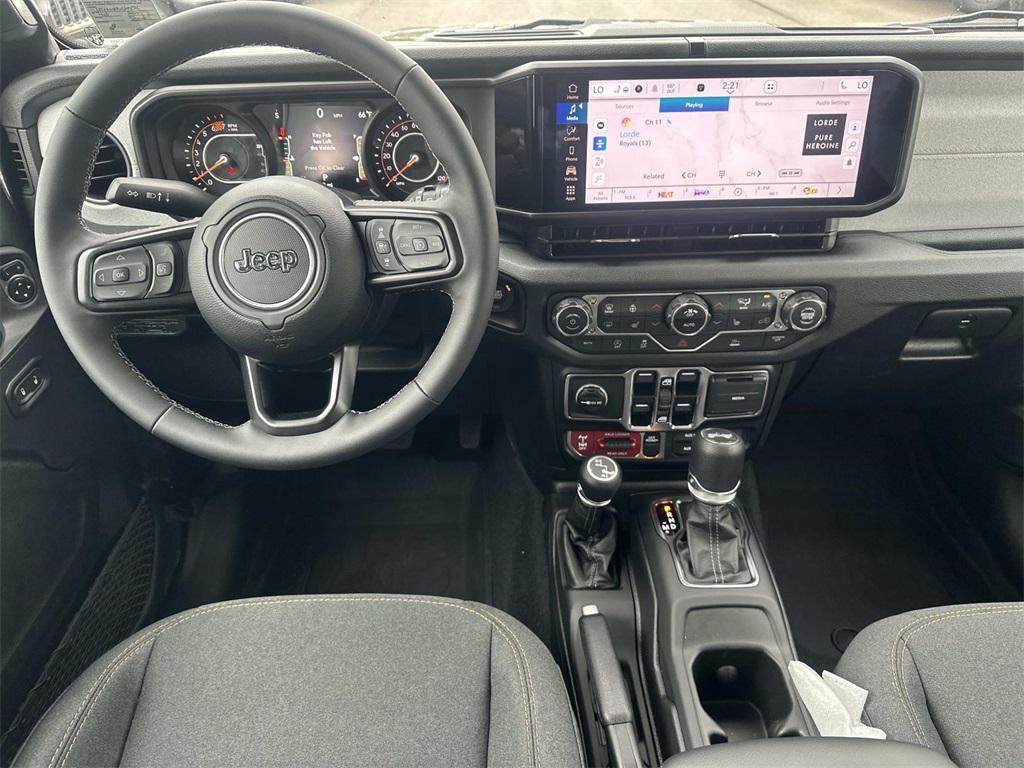 new 2025 Jeep Wrangler car, priced at $43,405