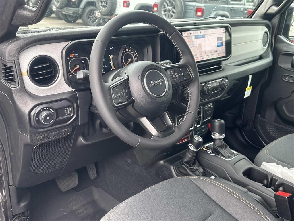 new 2025 Jeep Wrangler car, priced at $43,405