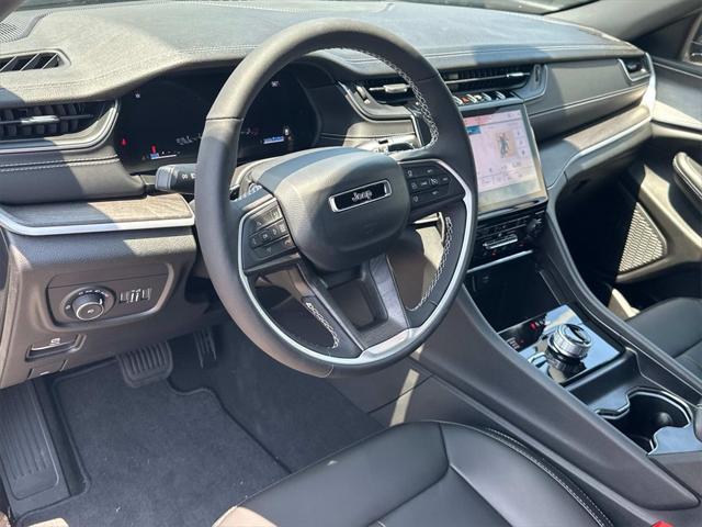 new 2025 Jeep Grand Cherokee car, priced at $42,142