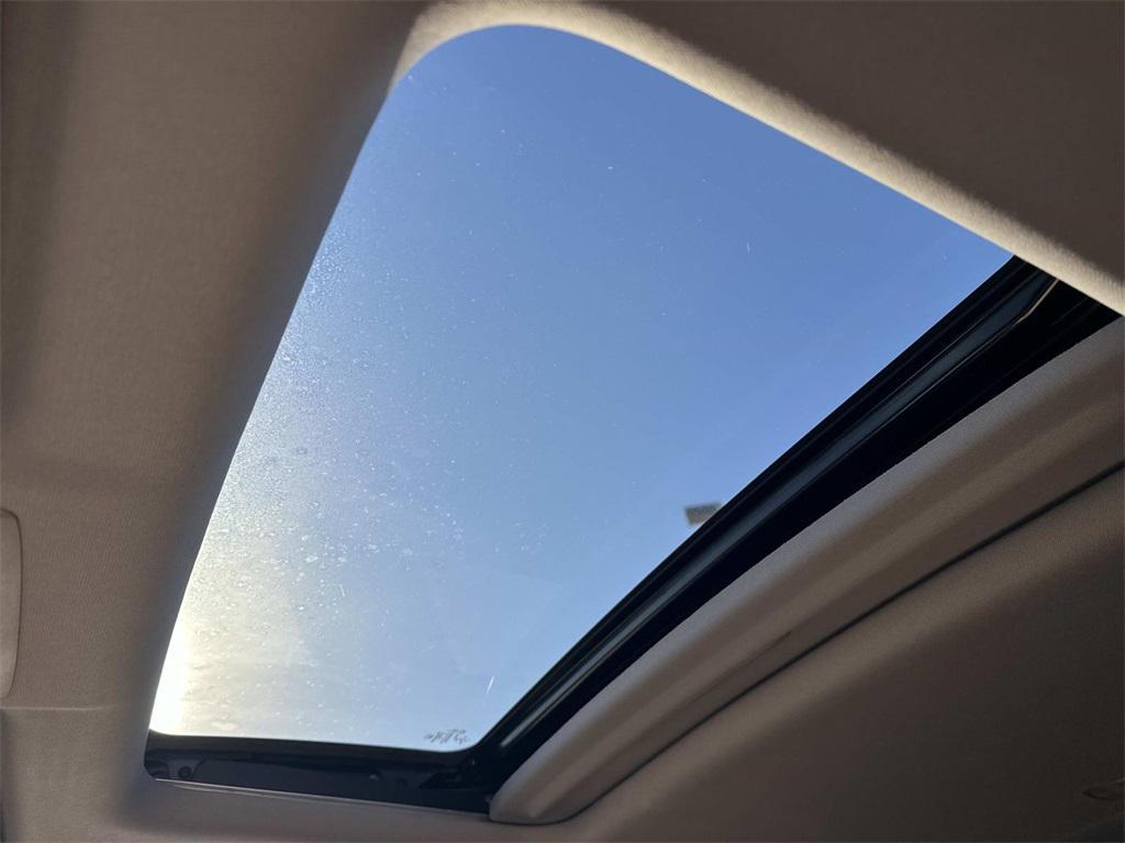 used 2021 Honda CR-V car, priced at $27,000