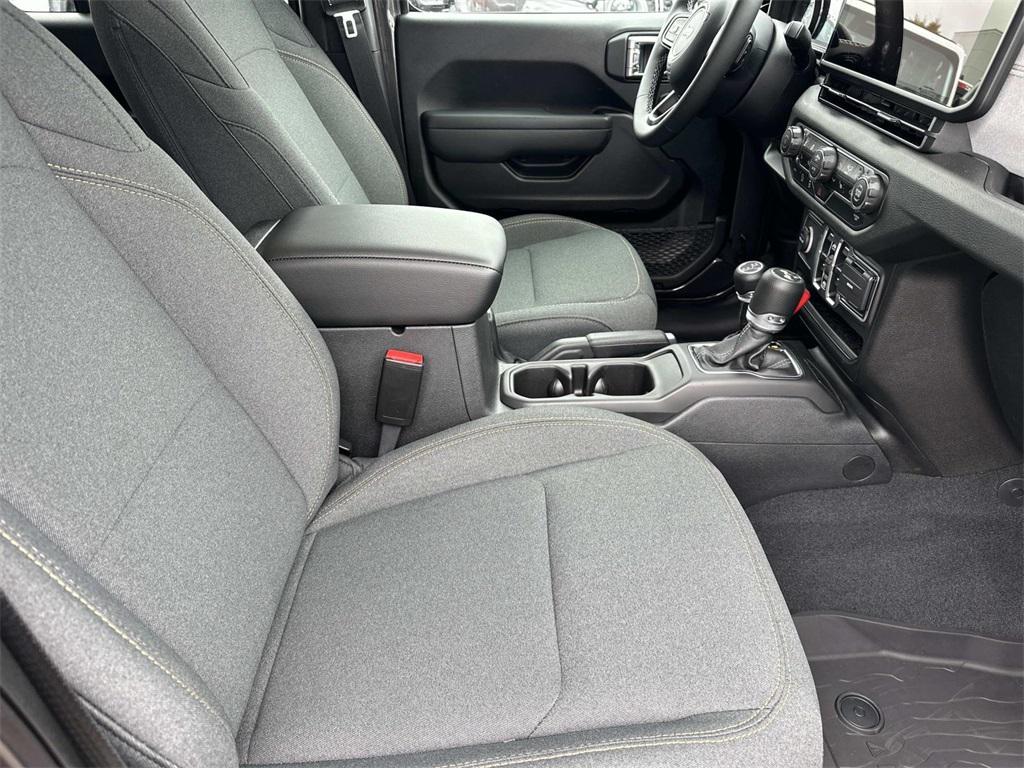 new 2025 Jeep Wrangler car, priced at $39,305