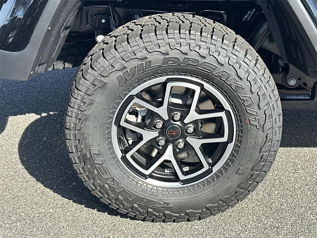 new 2025 Jeep Gladiator car, priced at $51,505