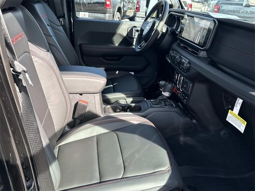 new 2025 Jeep Gladiator car, priced at $51,505