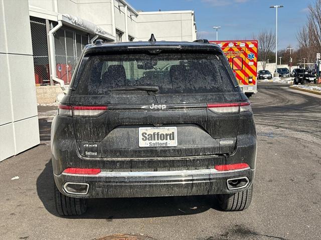 new 2025 Jeep Grand Cherokee car, priced at $52,395