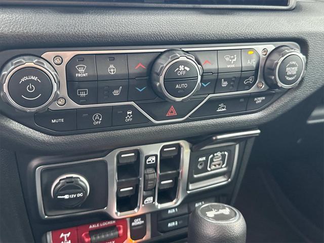 new 2025 Jeep Wrangler car, priced at $46,250