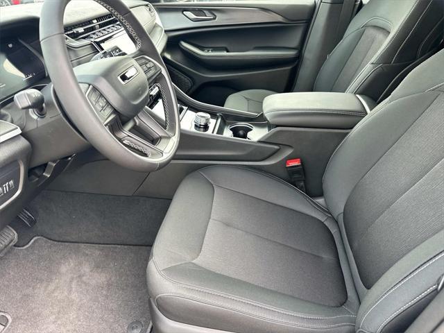 new 2025 Jeep Grand Cherokee car, priced at $37,883