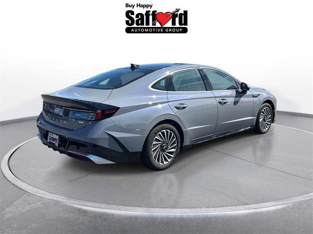 used 2025 Hyundai Sonata Hybrid car, priced at $33,400