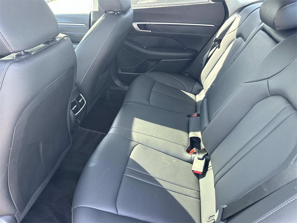 used 2025 Hyundai Sonata Hybrid car, priced at $33,400