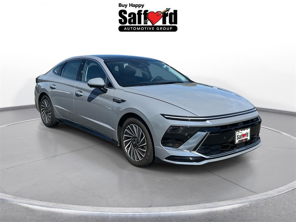 used 2025 Hyundai Sonata Hybrid car, priced at $33,400