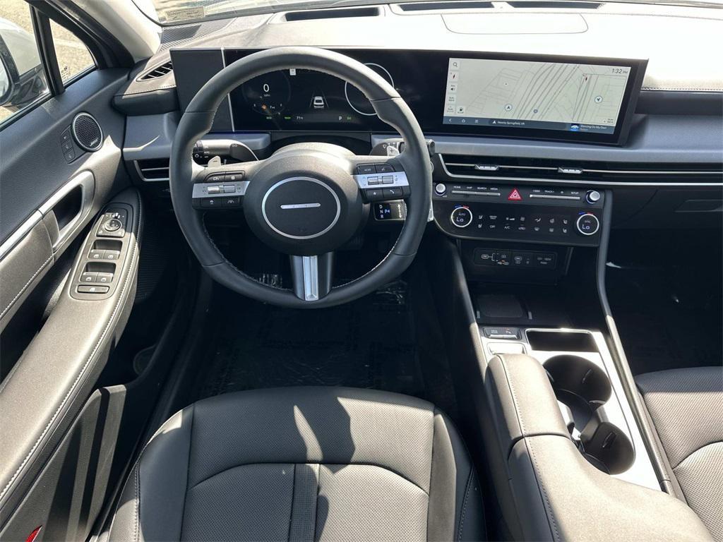 used 2025 Hyundai Sonata Hybrid car, priced at $33,400